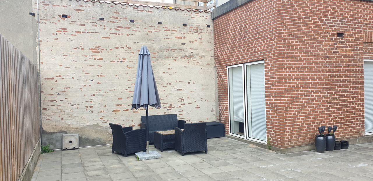 image 03